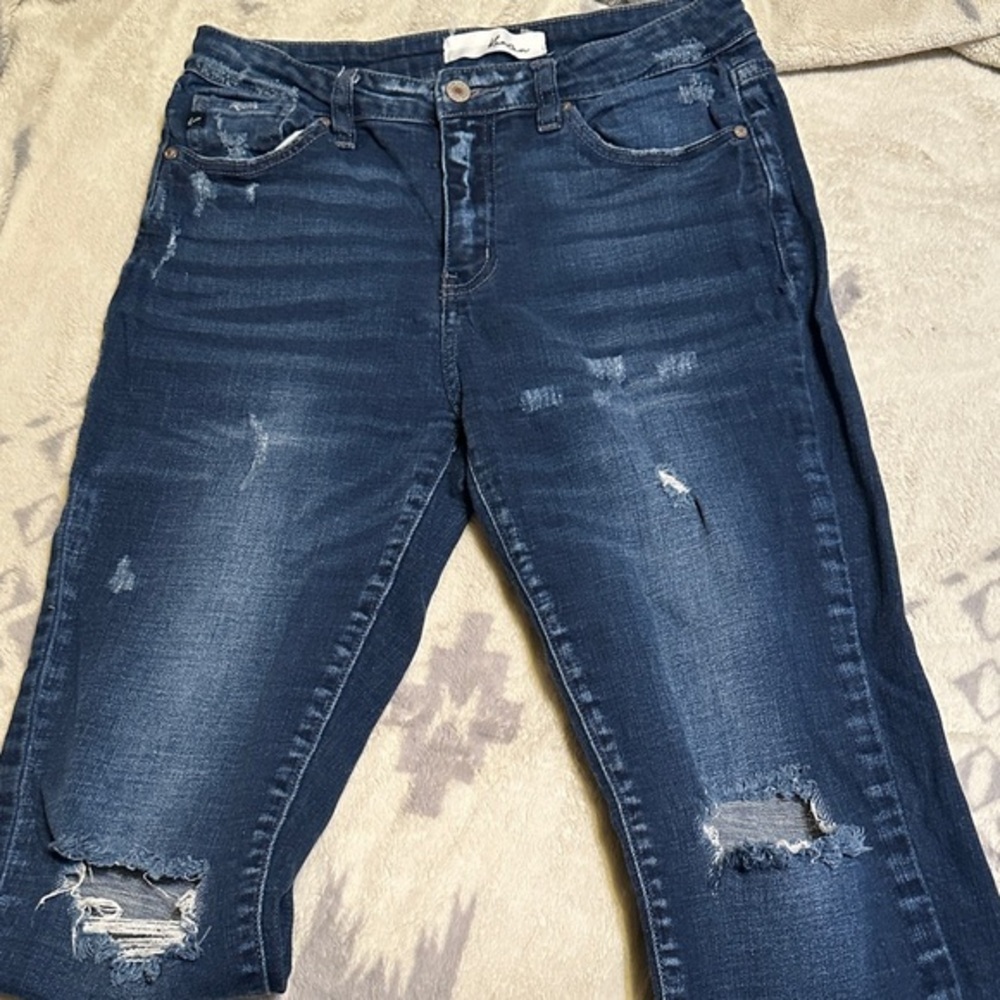 A40. KanCan Women's Distressed Skinny Jeans - Dark Blue size 9. / 28